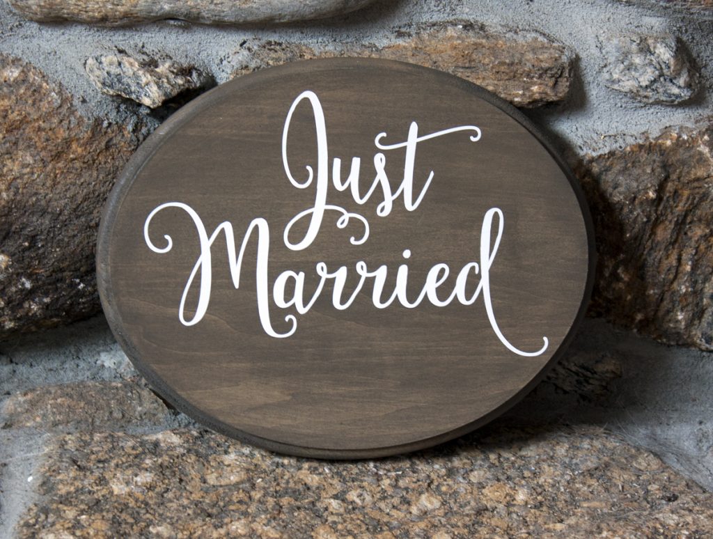 Oval Just Married Sign
