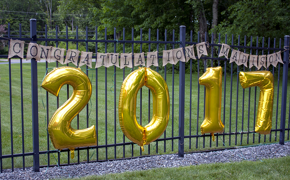 Burlap Banner and Large Year Balloons