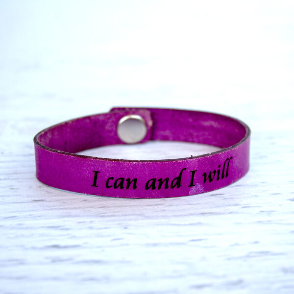 I can and I will Skinny Leather Bracelet Deep Violet